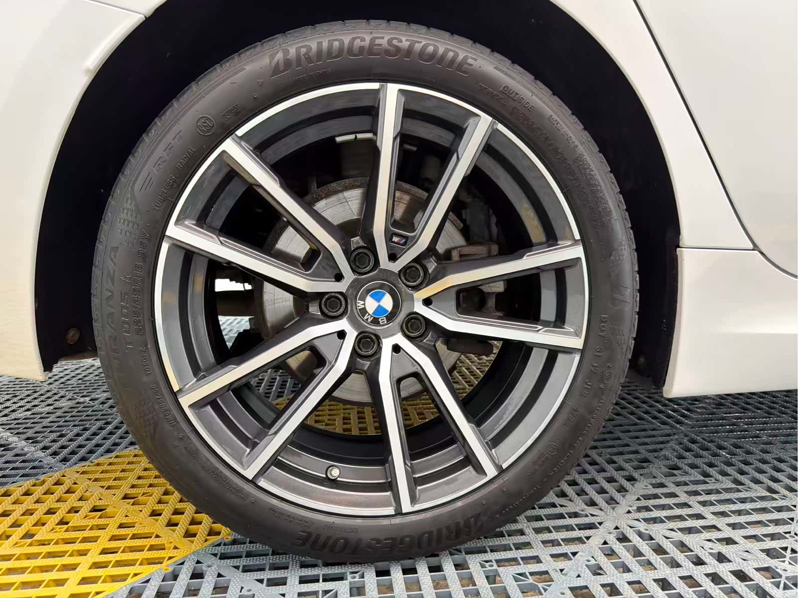 BMW 3 Series, 2023 24