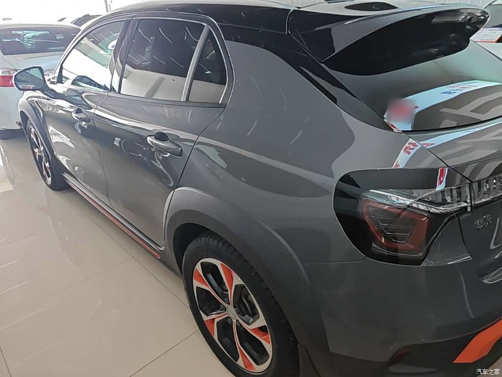 Lynk & Co 01, 2018 все фото
