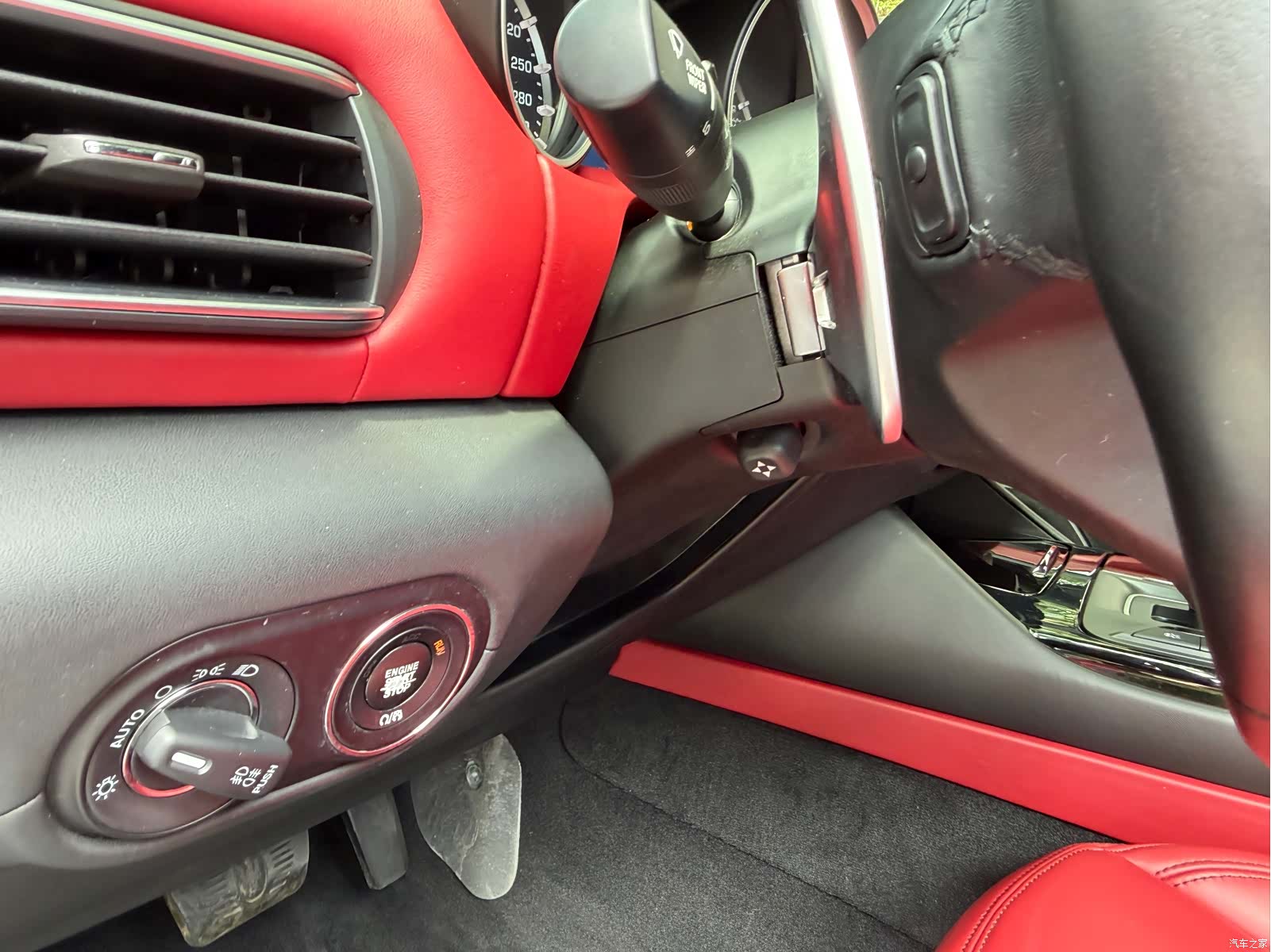 Maserati Levante, 2018 9