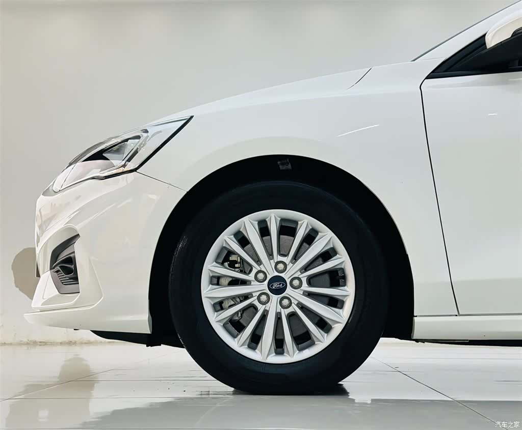 Ford Focus, 2020 9