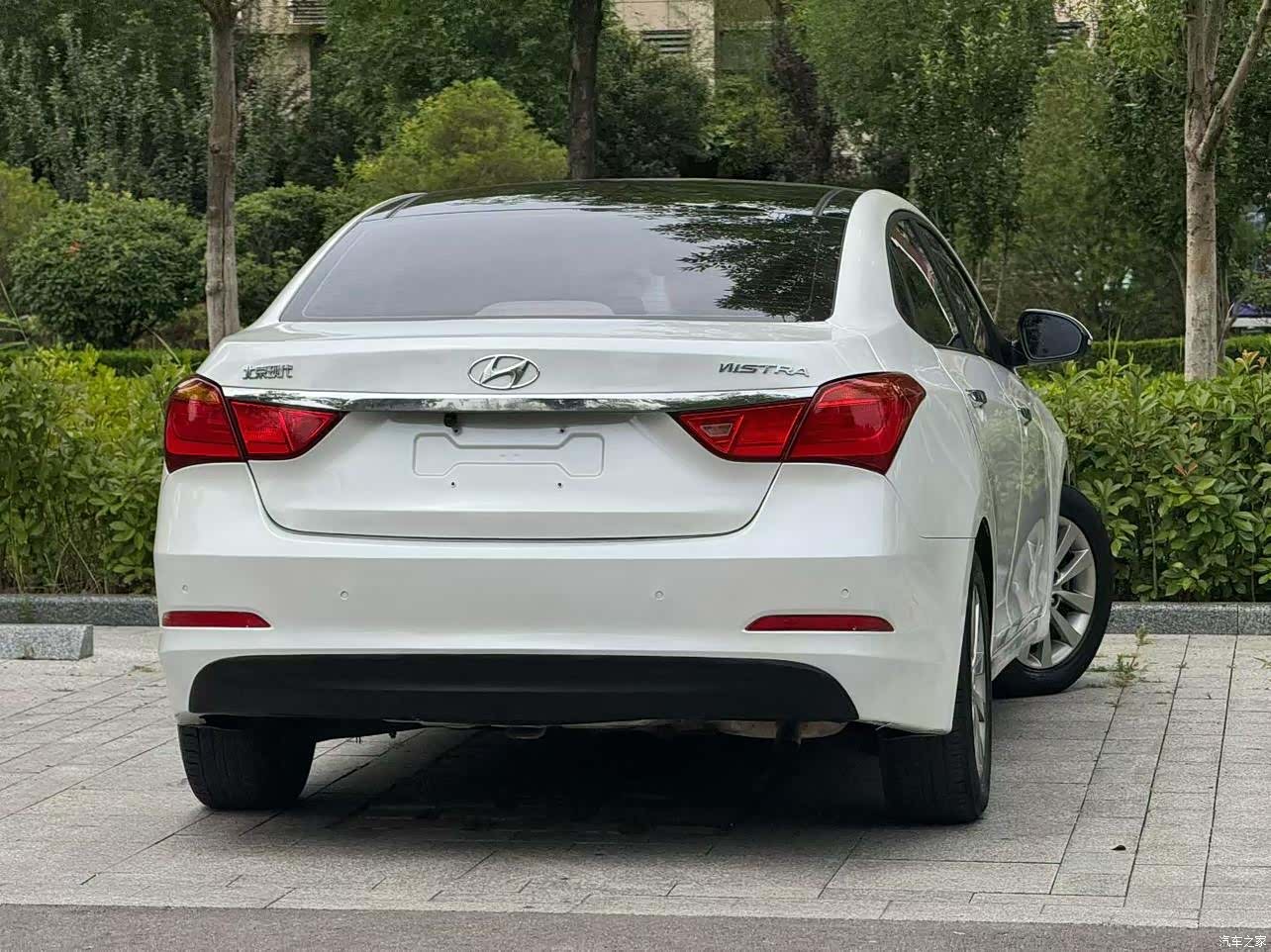Hyundai GLS, 2015 9