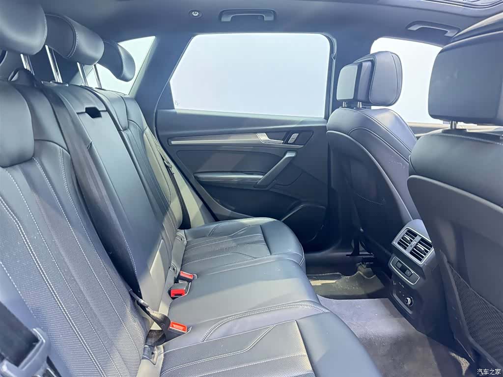 Audi Q5L, 2025 8