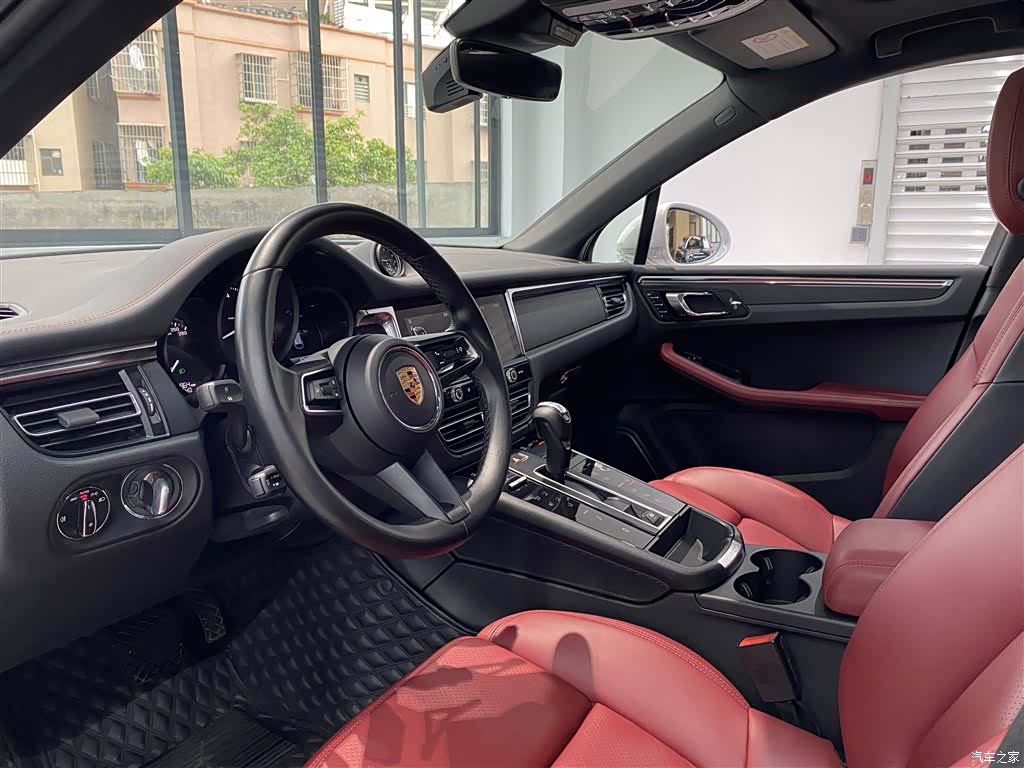 Porsche Macan, 2023 10