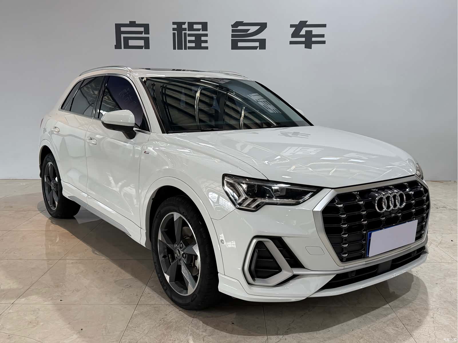 Audi Q3, 2023 3