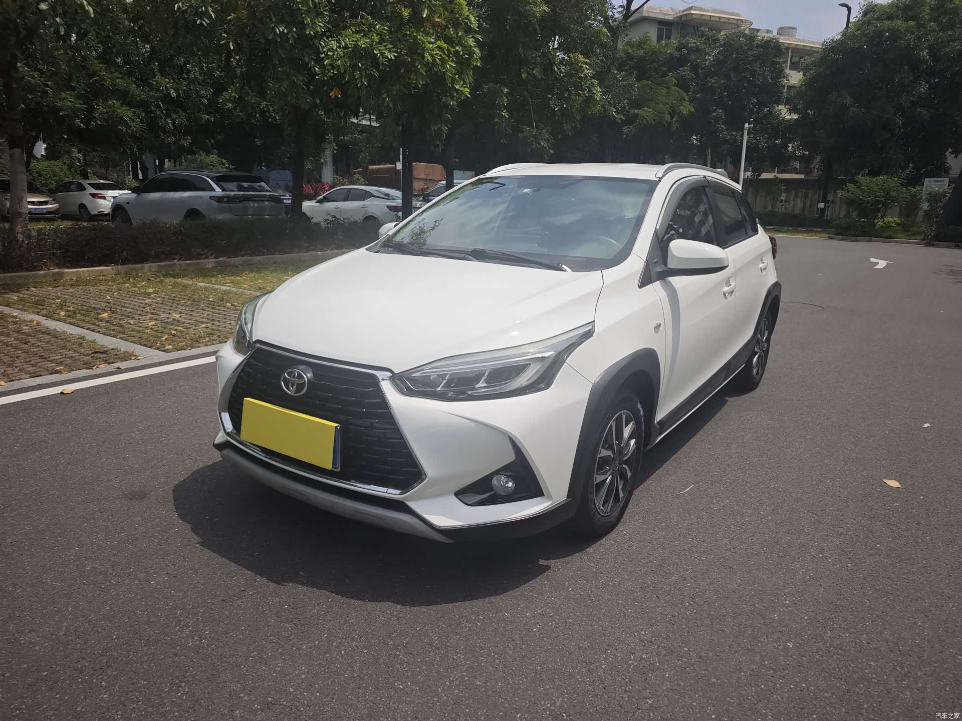 Toyota YARiS L