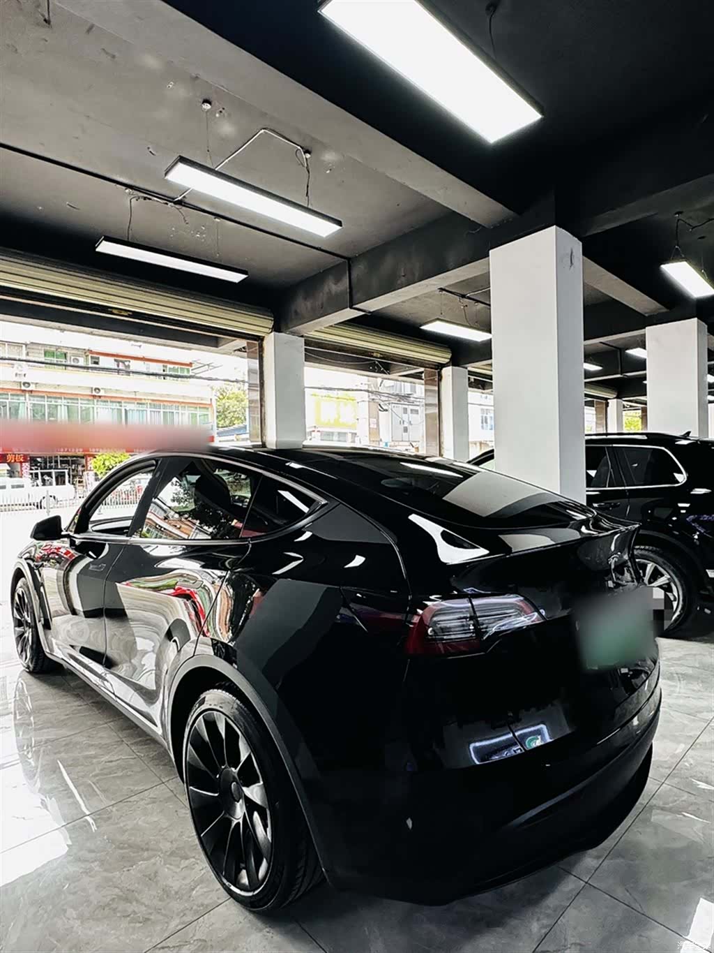 Tesla Model Y, 2022 11