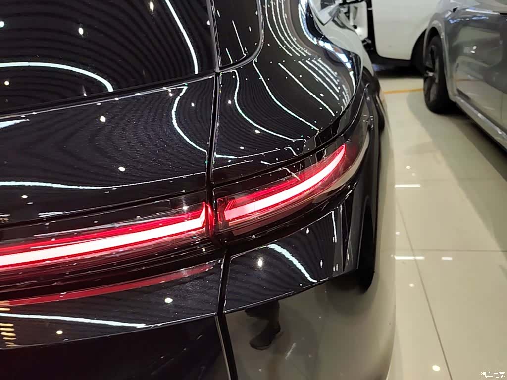 Li Auto L9, 2023 8