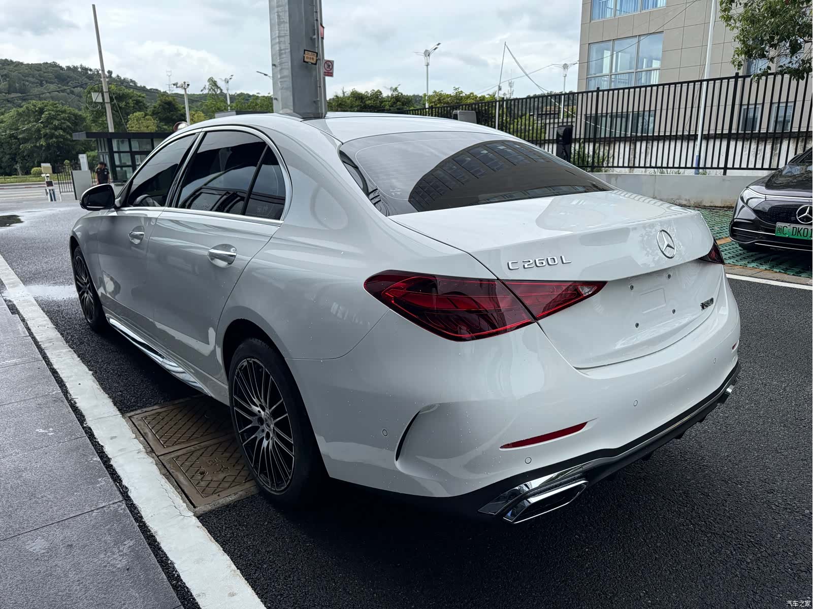 Mercedes-Benz C-Class, 2026 11