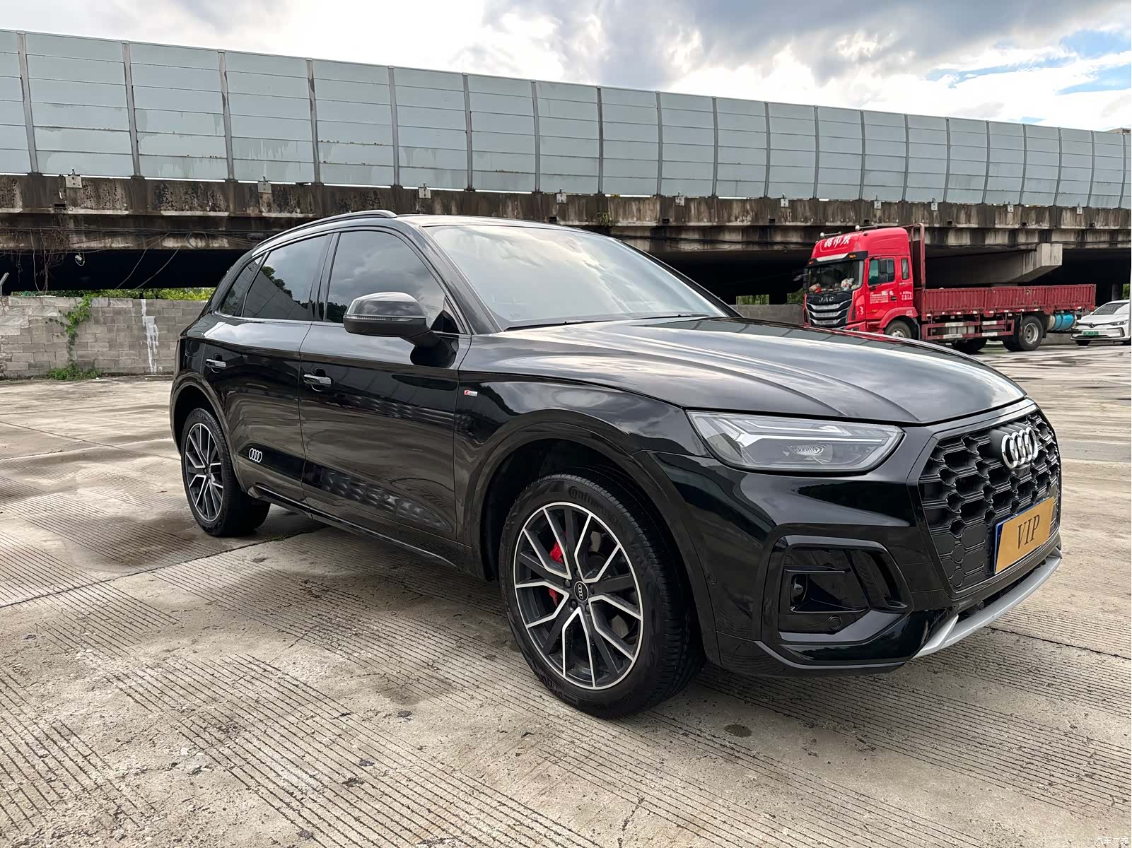 Audi Q5L, 2025 3