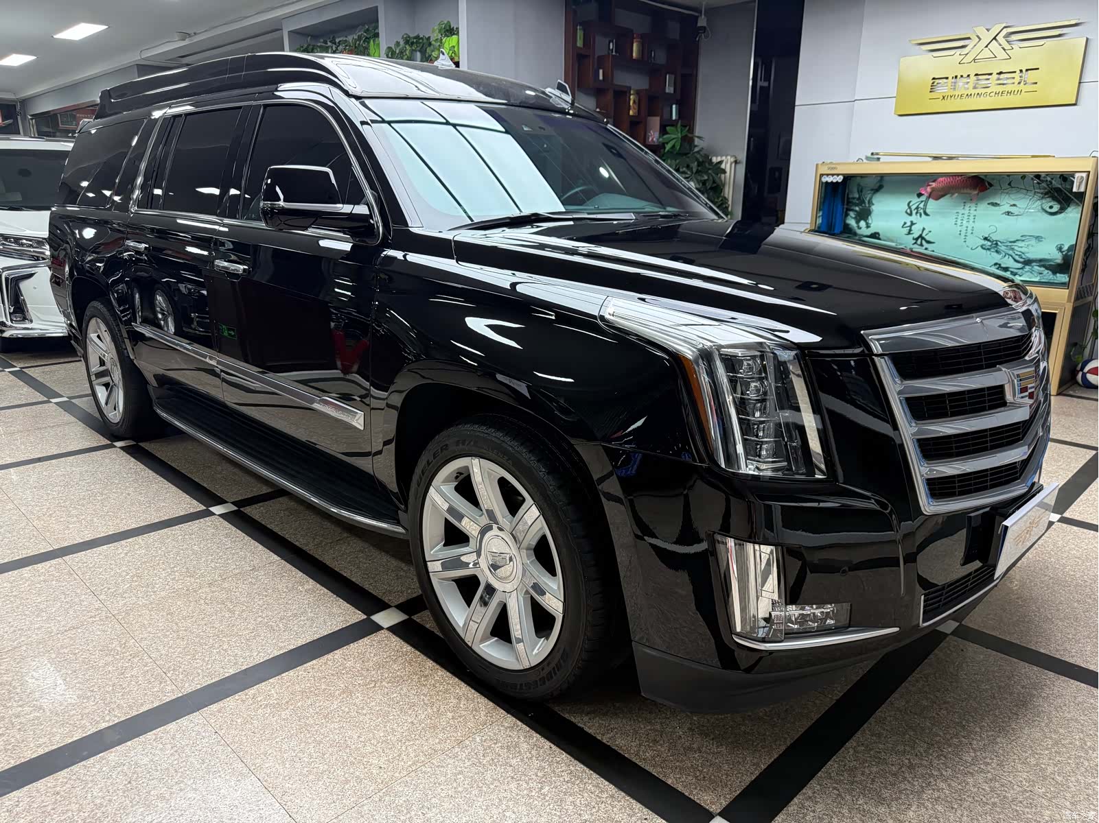 Cadillac Escalade, 2018 3
