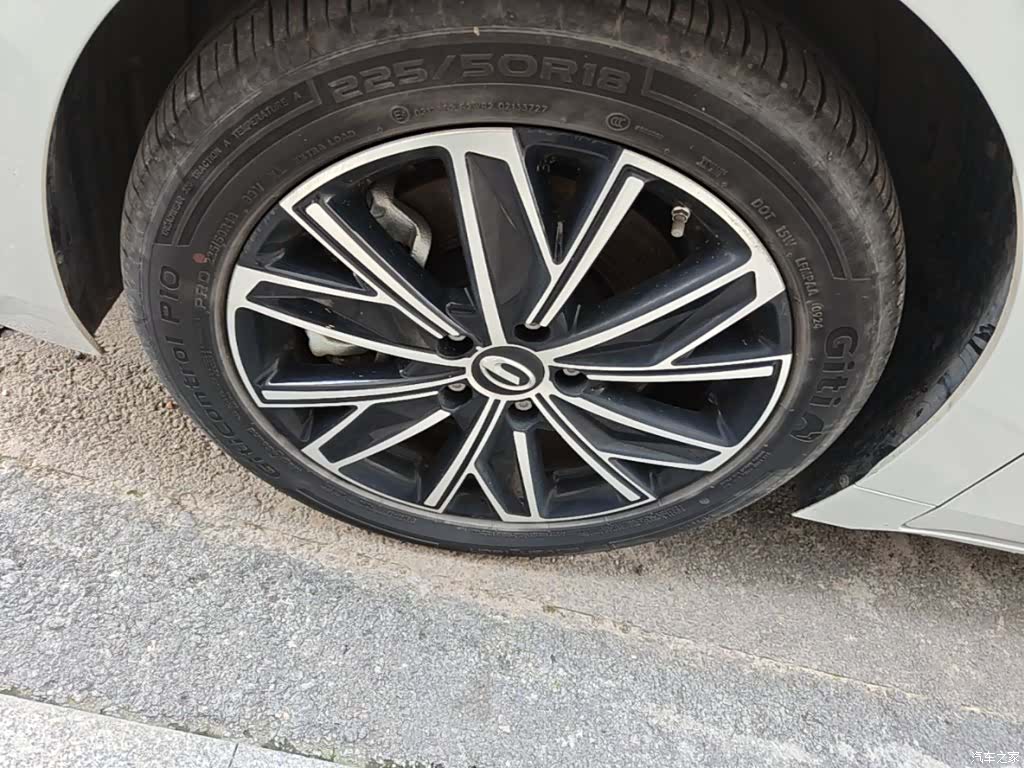 Trumpchi E8, 2024 23