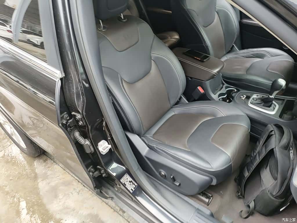Jeep Cherokee, 2017 25
