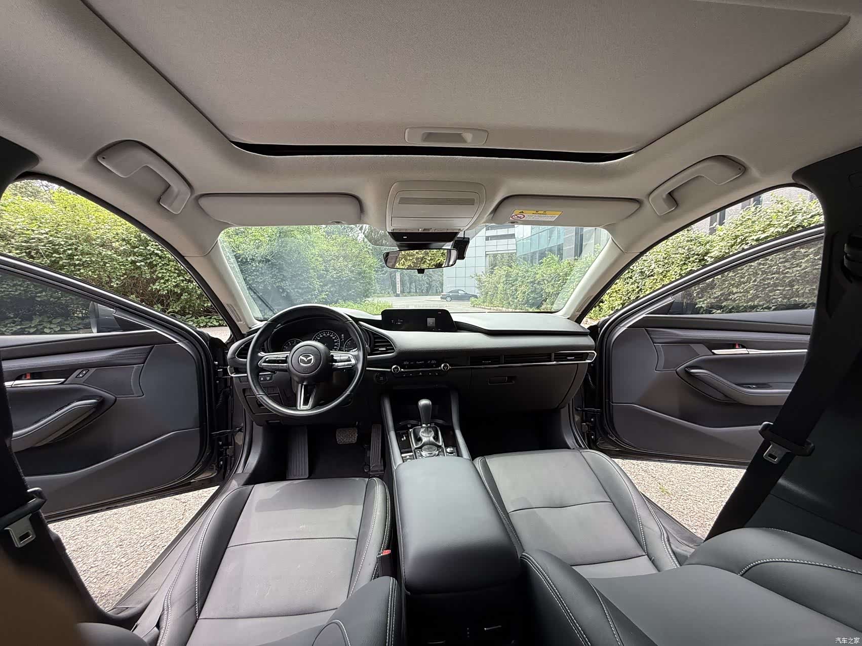 Mazda Mazda3, 2023 14