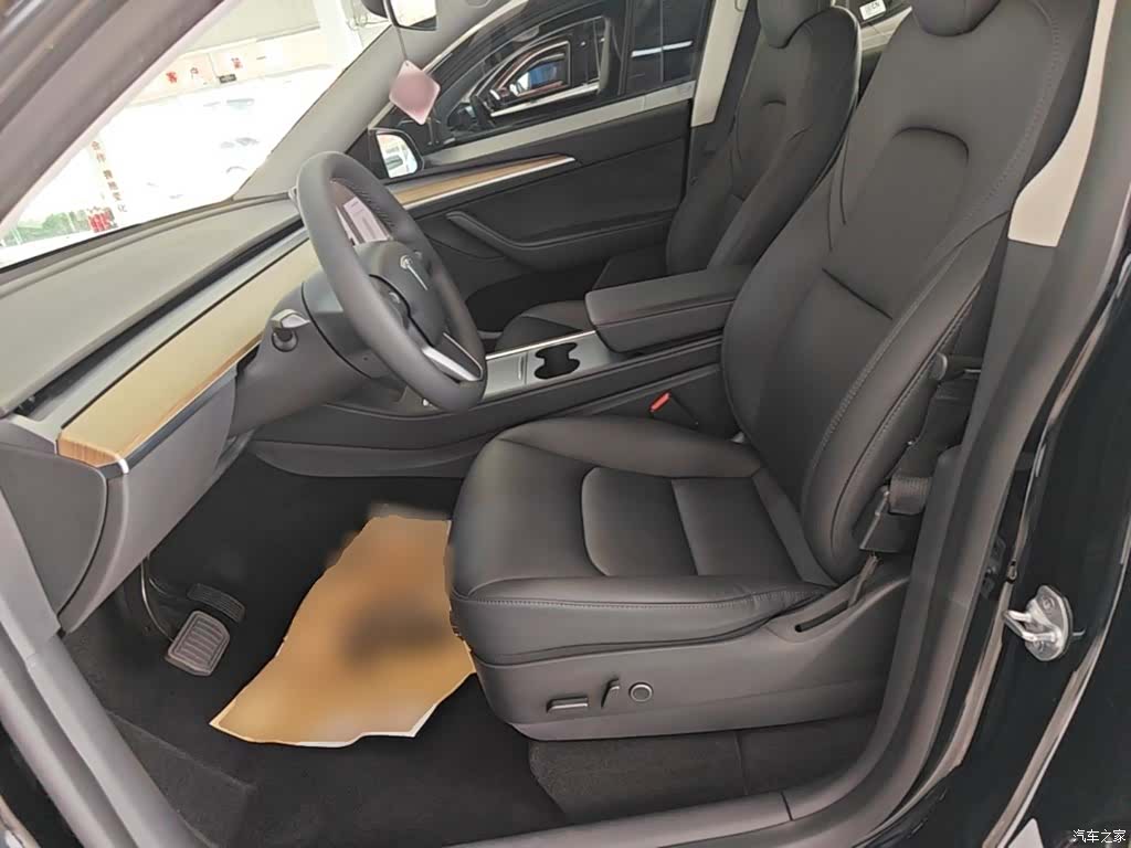 Tesla Model Y, 2021 15