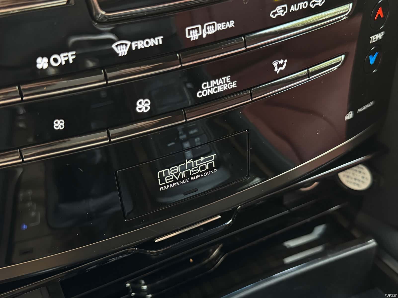 Lexus LX, 2018 14
