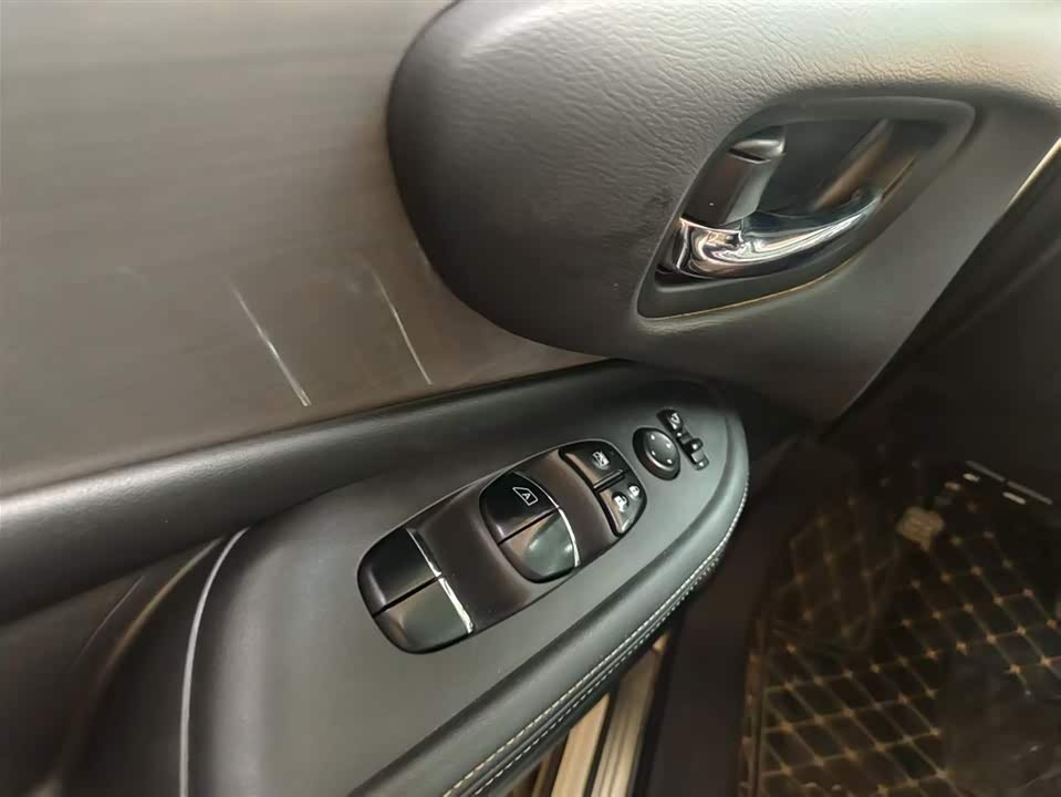 Nissan Loulan Nissan Loulan