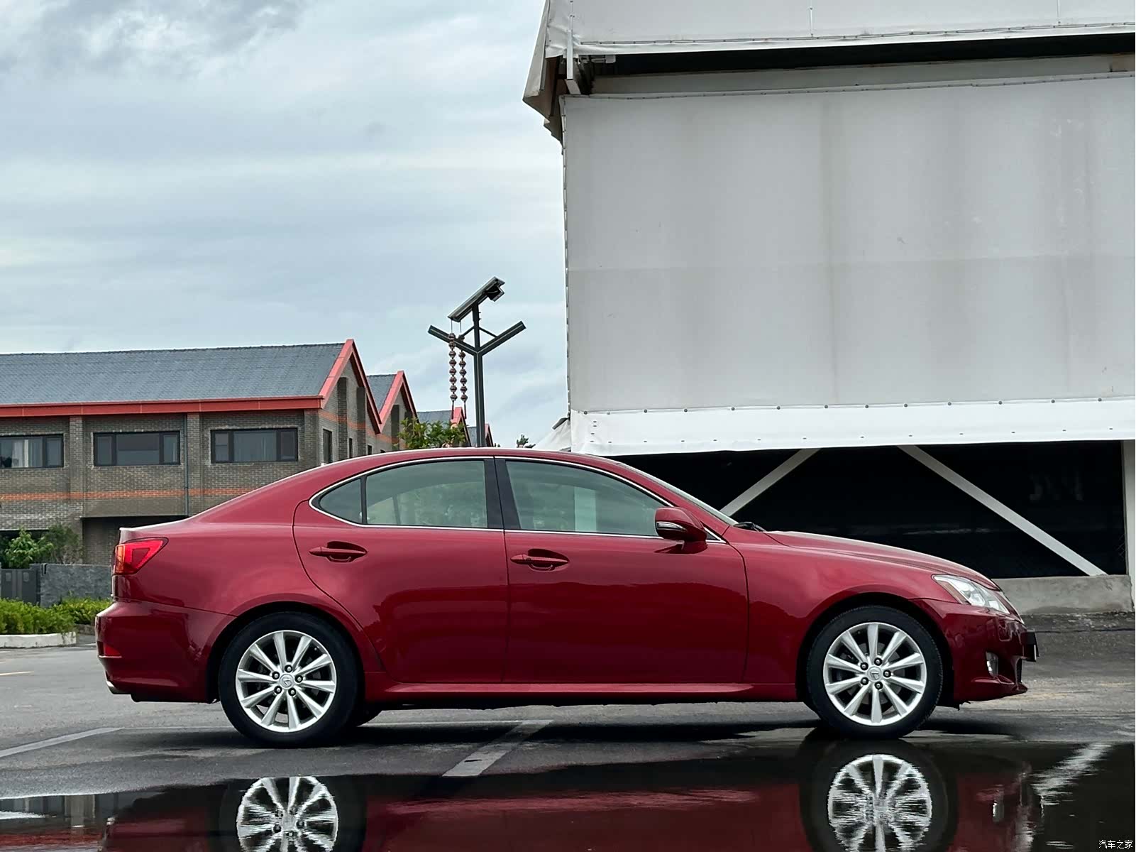 Lexus IS, 2010 3