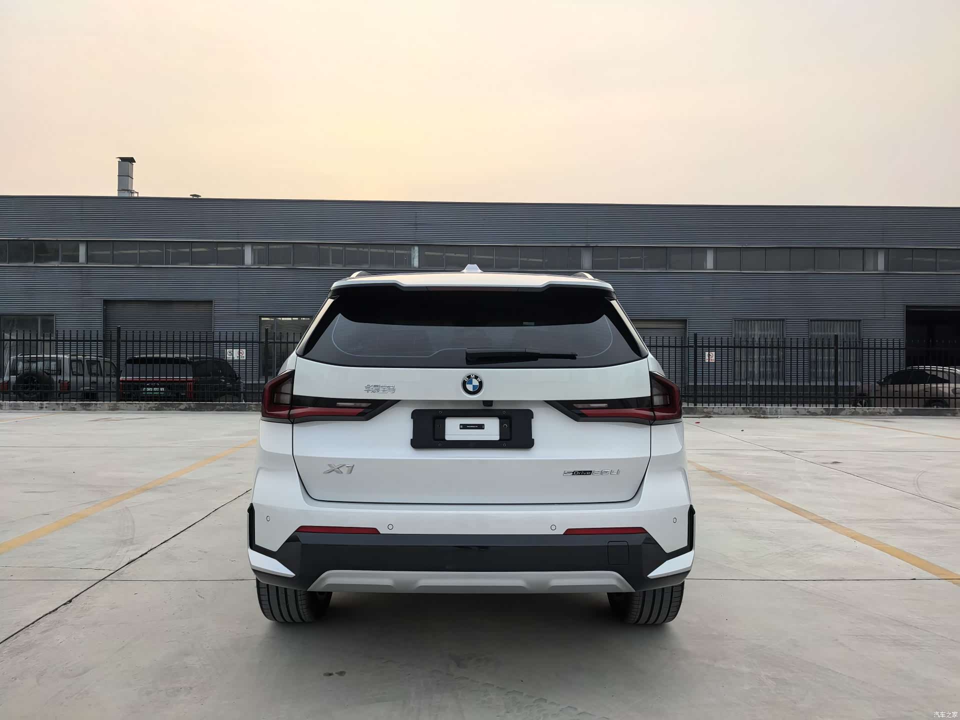BMW X1, 2025 6