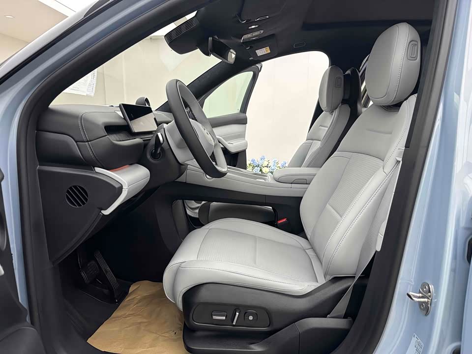 NIO ES6
