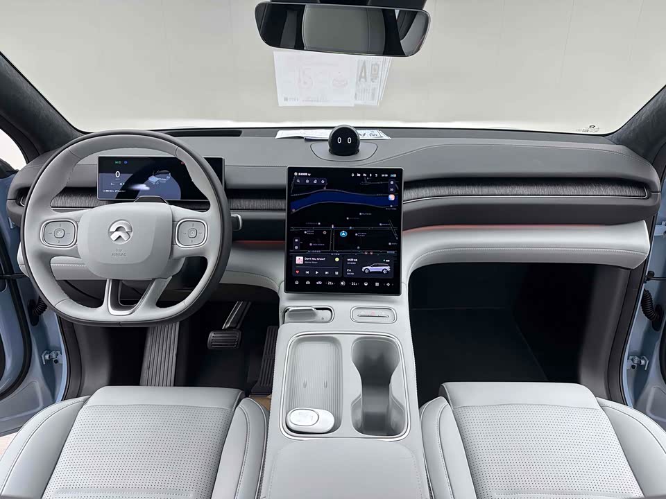 NIO ES6