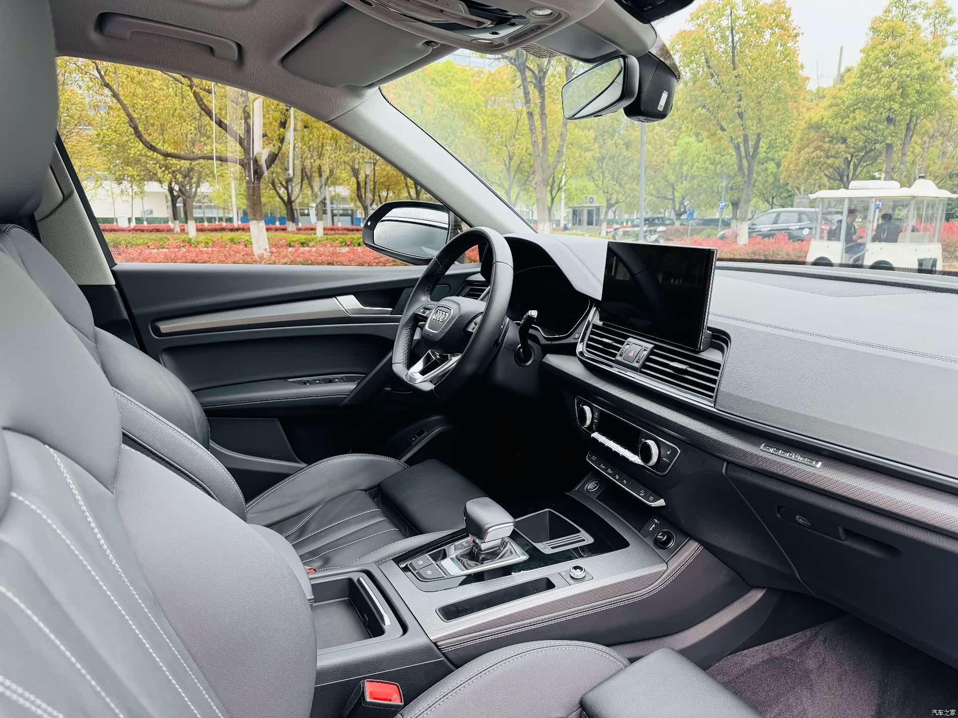 Audi Q5L, 2022 15