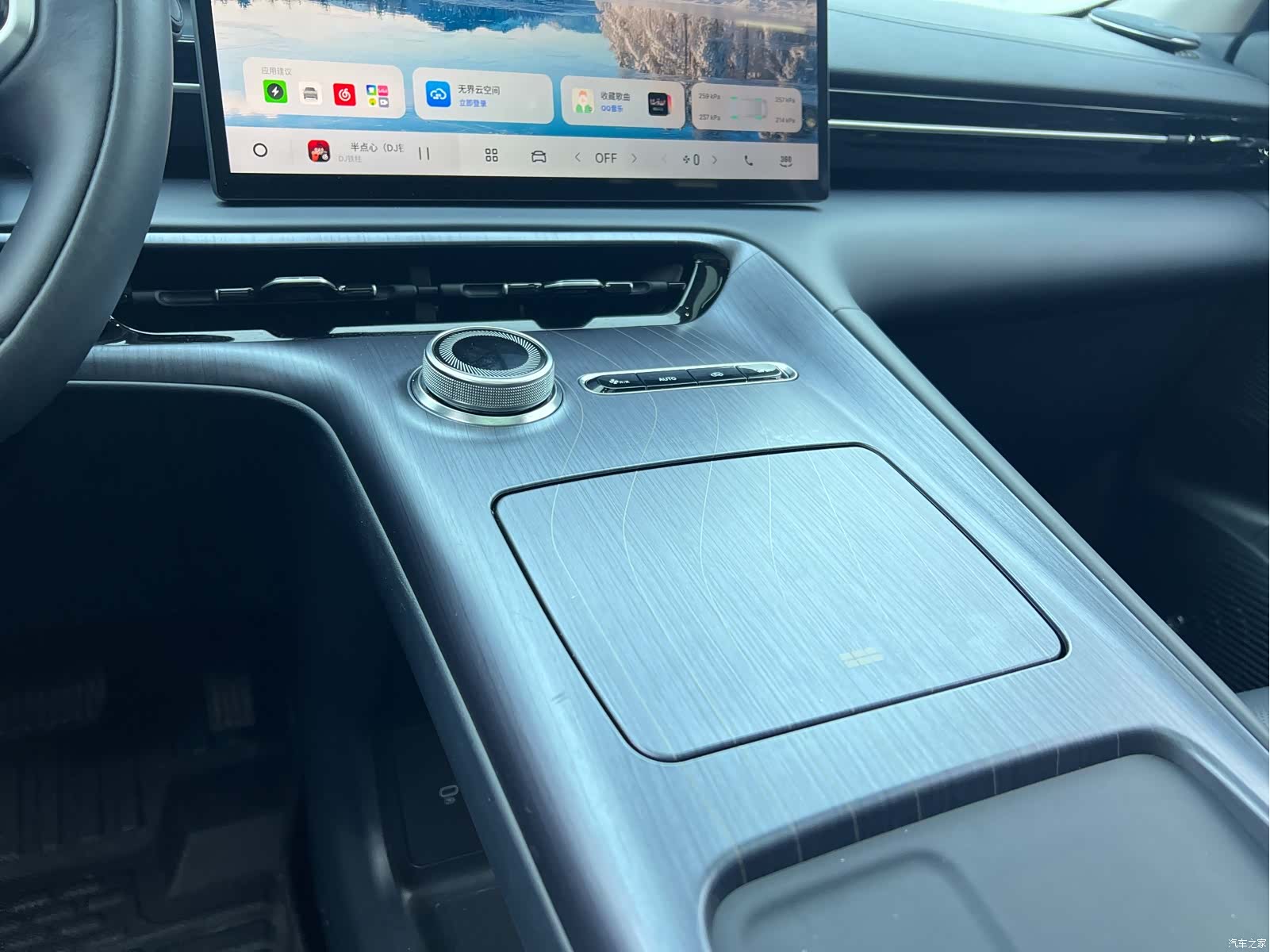 Geely Galaxy E5, 2025 12