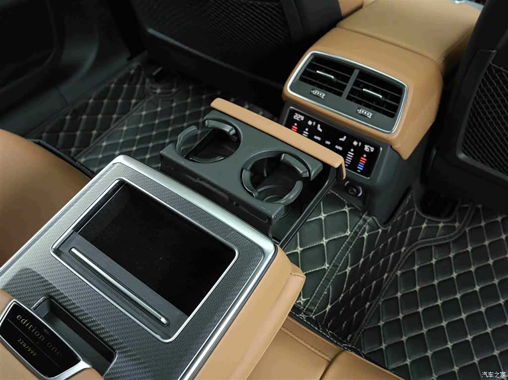 Audi A7L, 2022 17