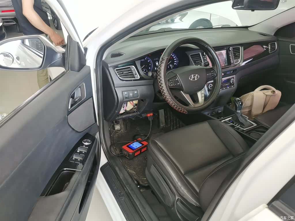 Hyundai GLS, 2015 16