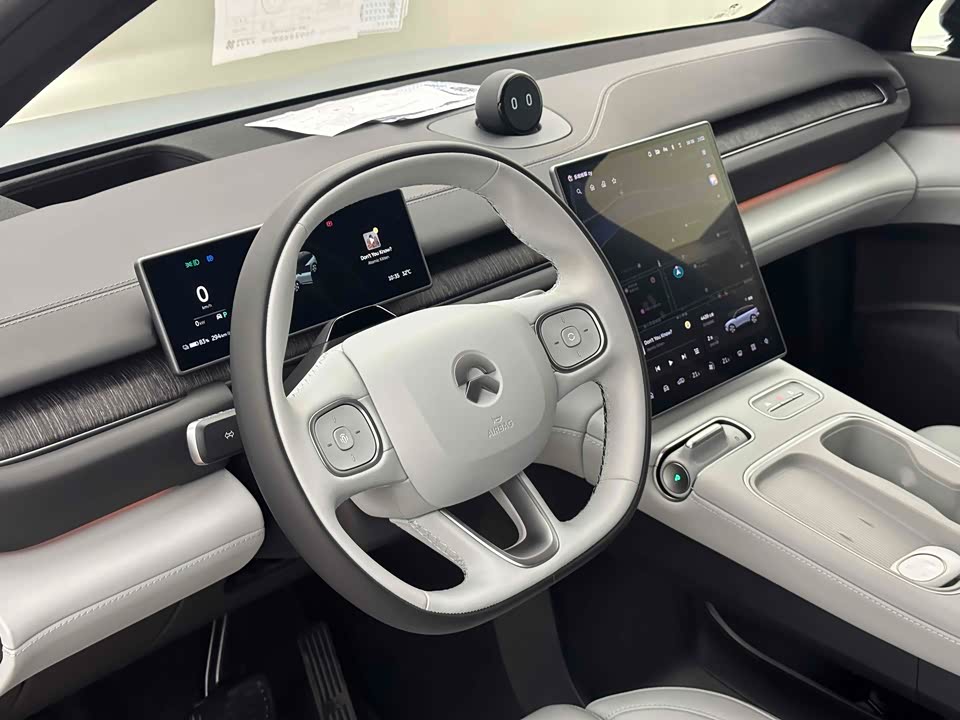 NIO ES6