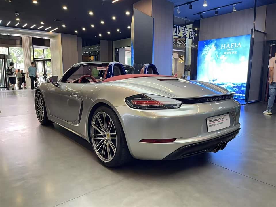 Porsche 718