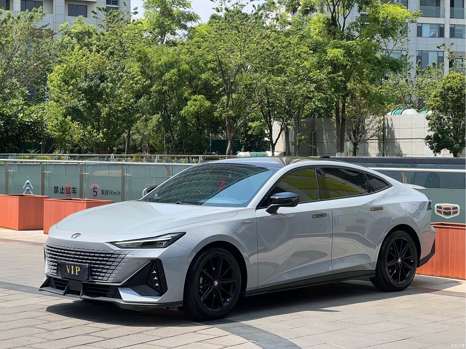 Changan UNI-V, 2022 3