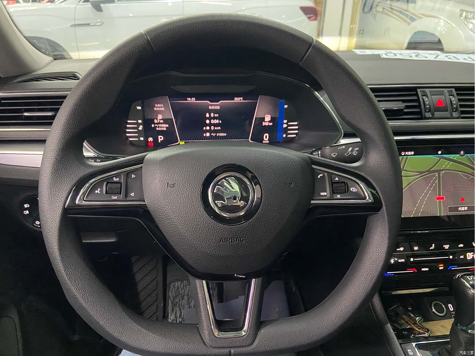 Skoda Superb, 2022 19