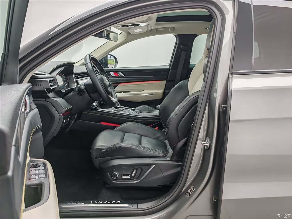 Lynk & Co 02, 2021 10