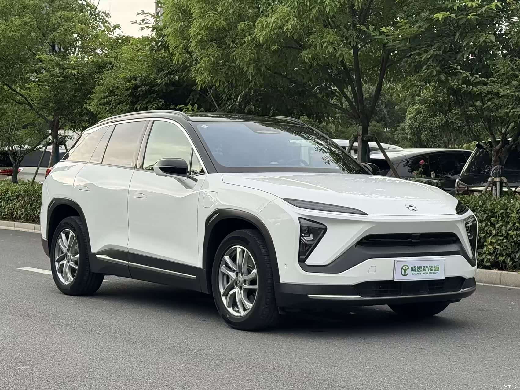 NIO ES6, 2022 4