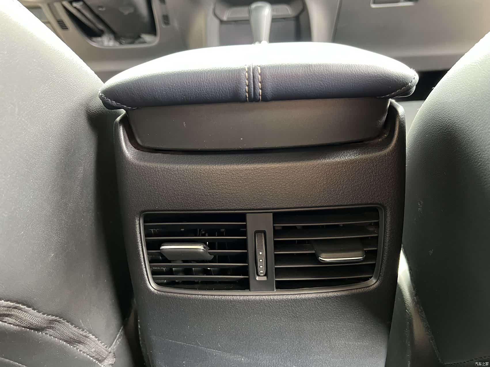 Mazda CX-30, 2022 15