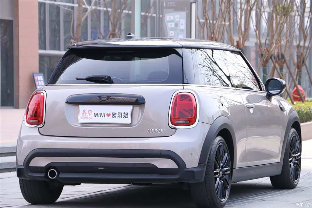 Mini Cooper, 2023 4