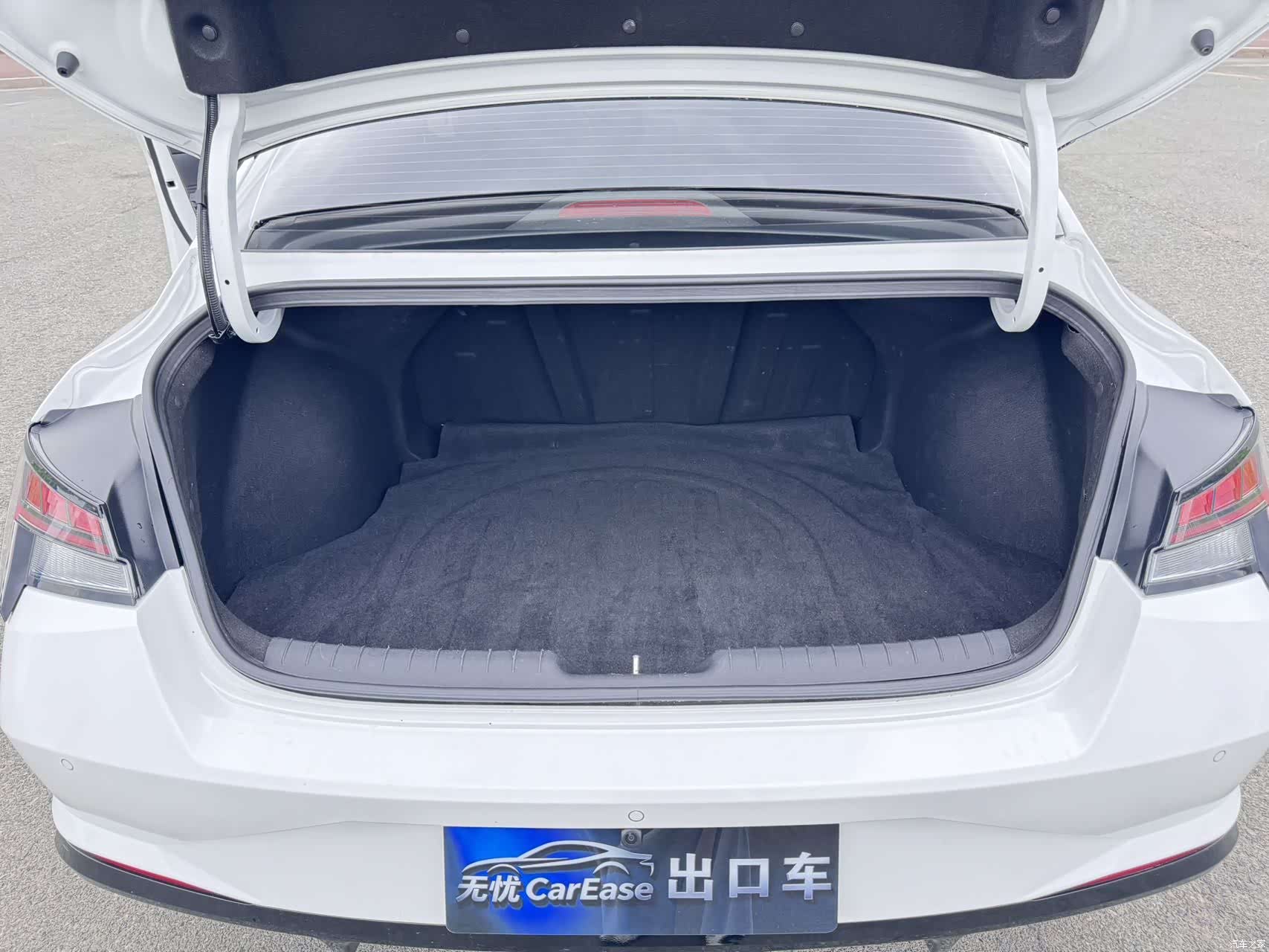 Hyundai Elantra, 2023 17