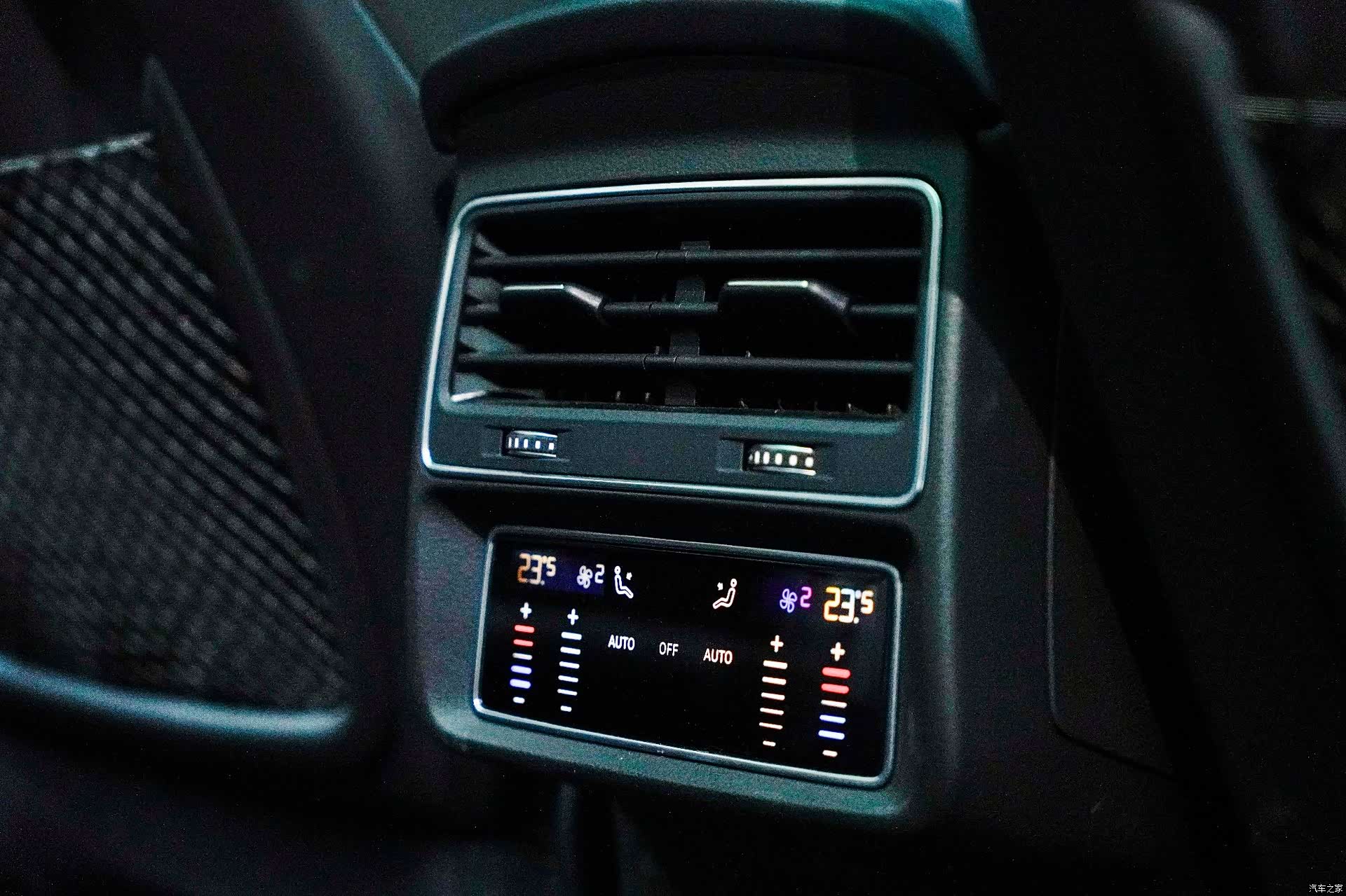Audi Q7, 2023 17