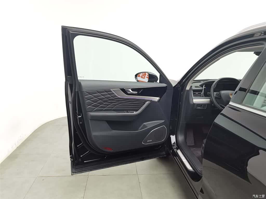 Hongqi HS5, 2022 8