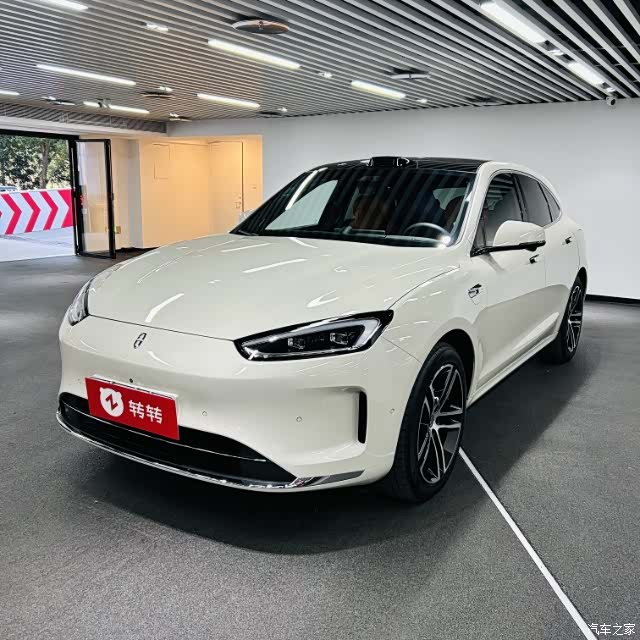 AITO M5, 2025 1