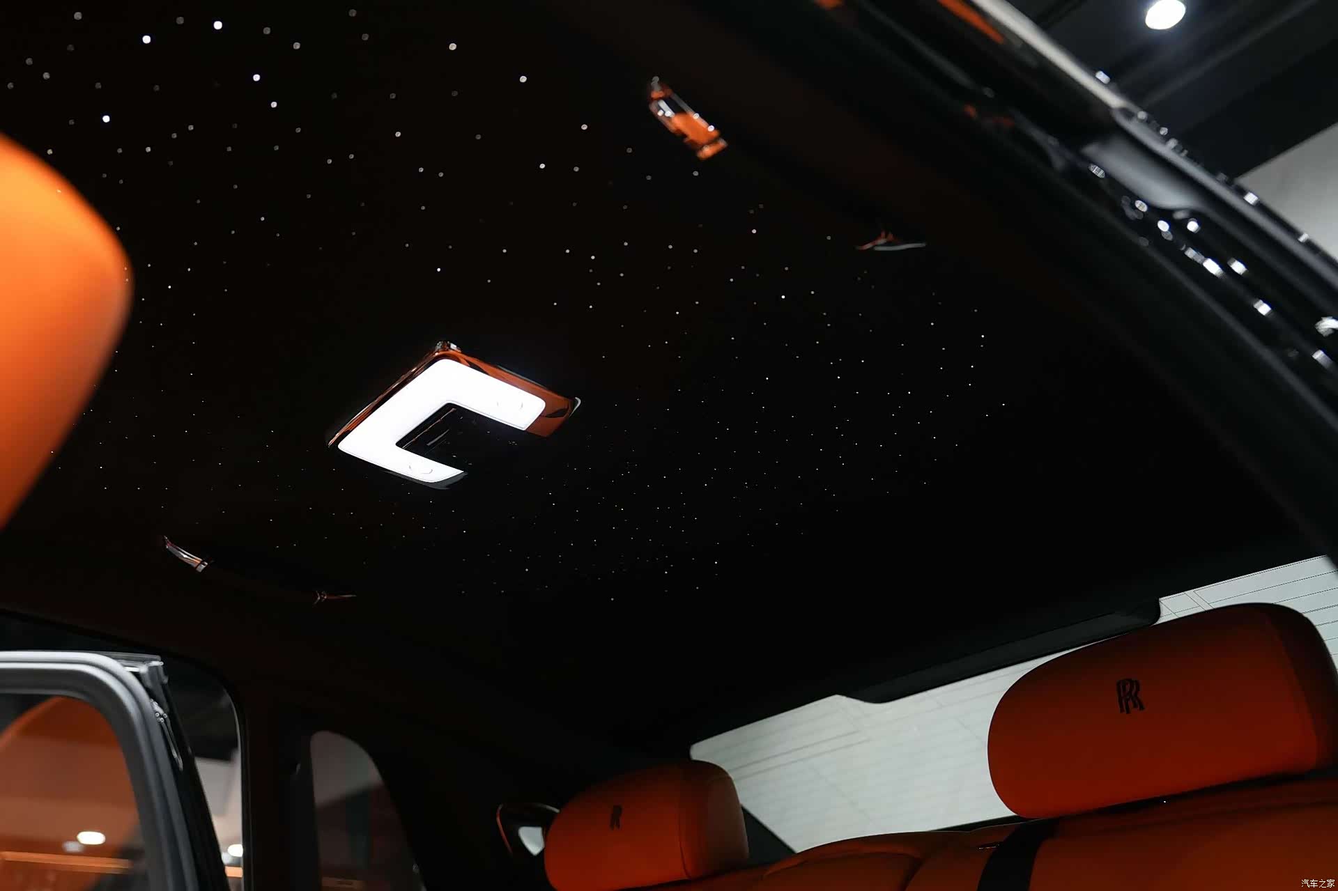 Rolls-Royce Ghost, 2025 23