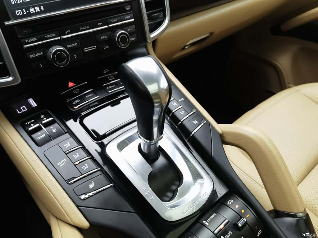 Porsche Cayenne, 2015 13