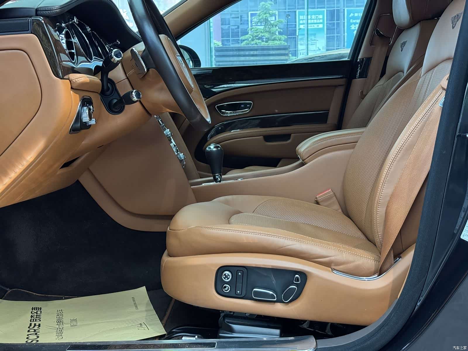 Bentley Mulsanne, 2018 15