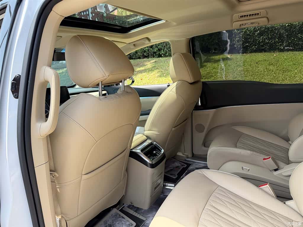 Buick GL8, 2023 9