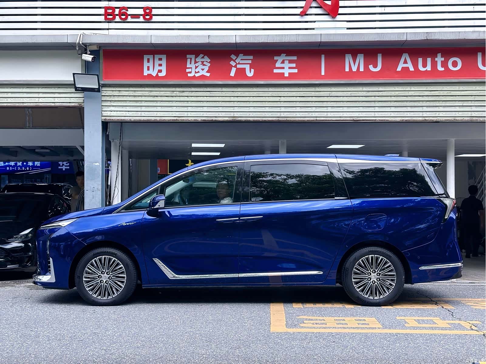 Buick GL8, 2024 3