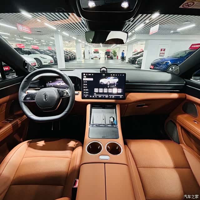 AITO M5, 2025 8