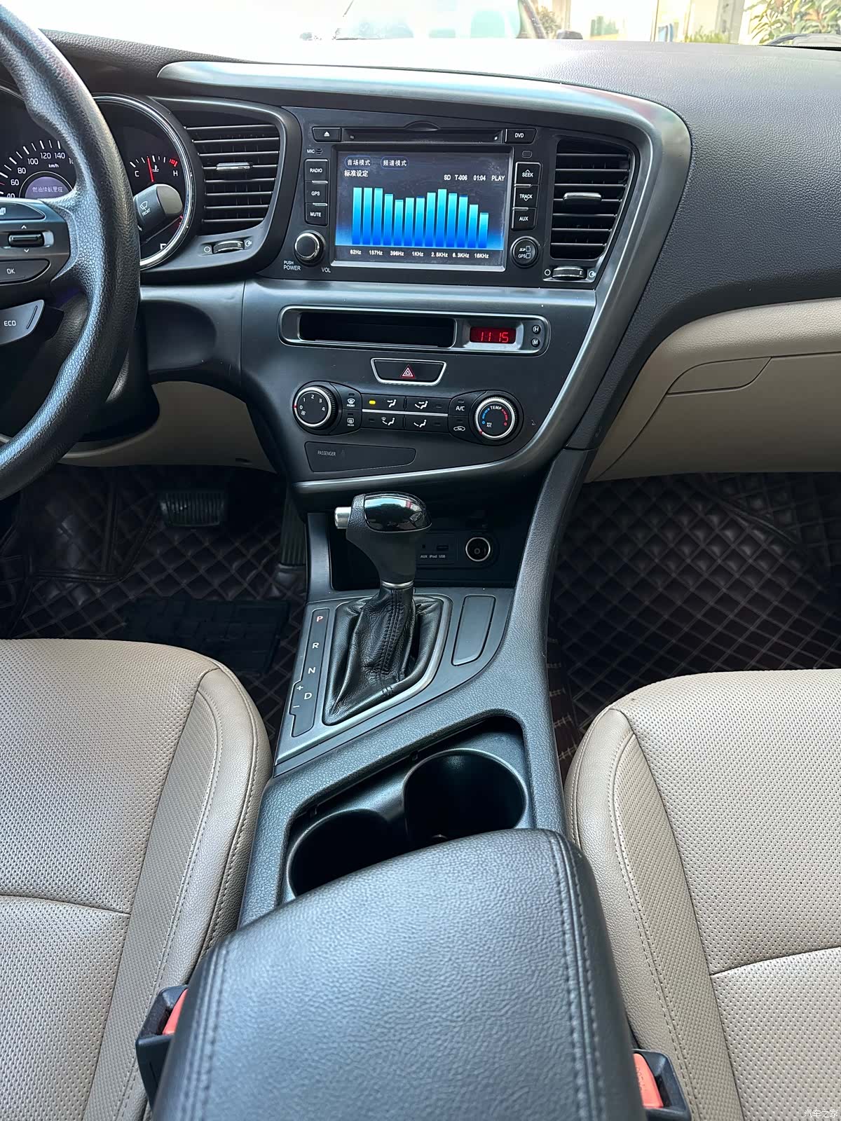 Kia K5, 2015 10