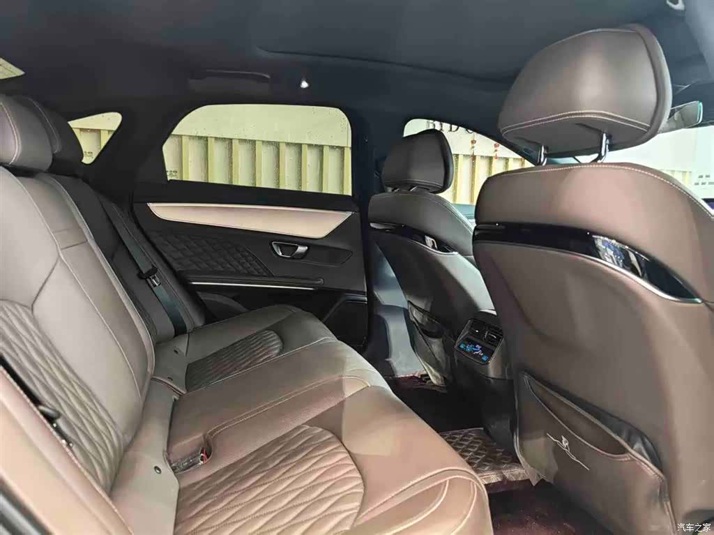 BYD Han, 2024 9