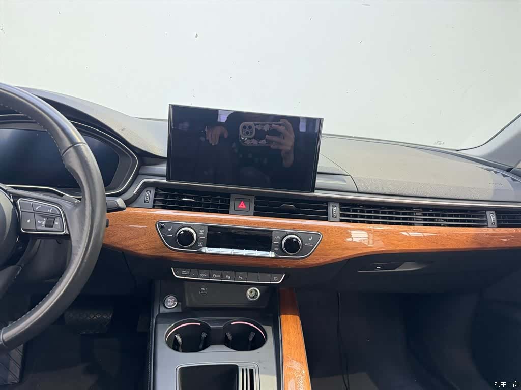 Audi A4L, 2020 12