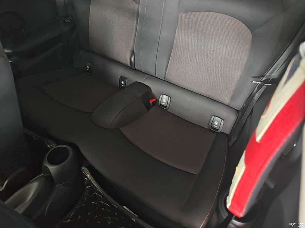 Mini ONE, 2021 16